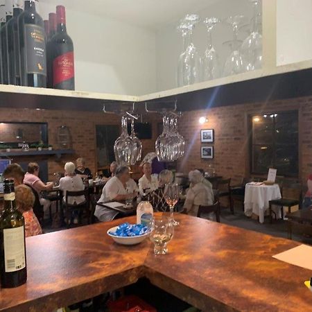 Bega Downs Motor Inn Екстериор снимка