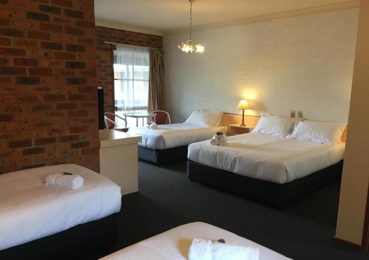 Bega Downs Motor Inn Екстериор снимка