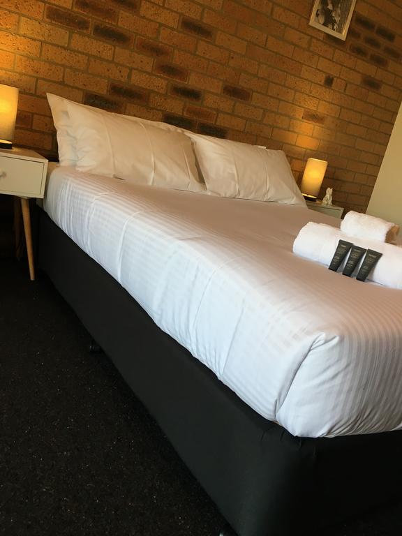 Bega Downs Motor Inn Екстериор снимка