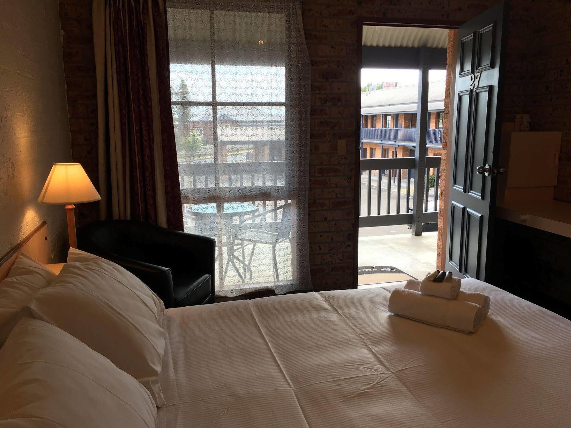 Bega Downs Motor Inn Екстериор снимка