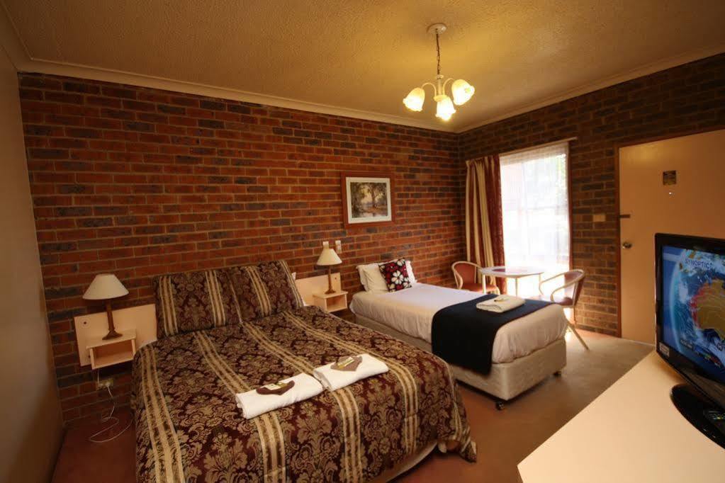Bega Downs Motor Inn Екстериор снимка